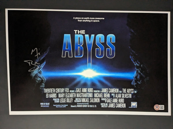MICHAEL BIEHN Signed Abyss 11x17 Movie Poster Autograph Coffey Beckett BAS QR