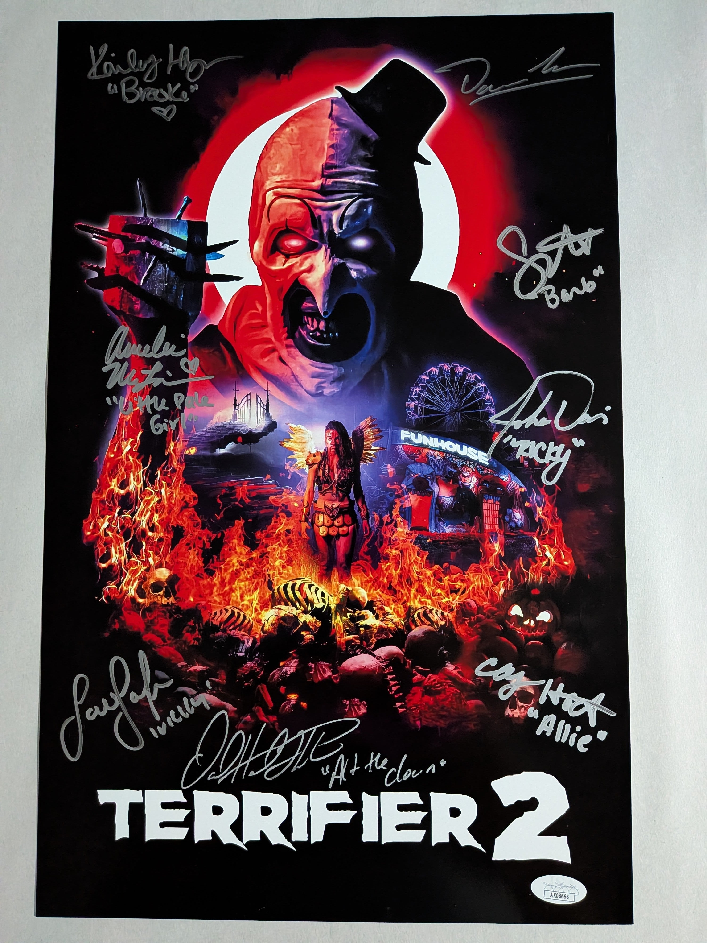 テリファー 直筆サイン ポスター TERRIFIER 2 8x Signed 11x17 Poster David Howard Thornton + RARE