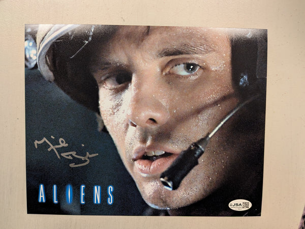 MICHAEL BIEHN Signed ALIENS 8x10 Photo Autograph HICKS  JSA COA A - HorrorAutographs.com